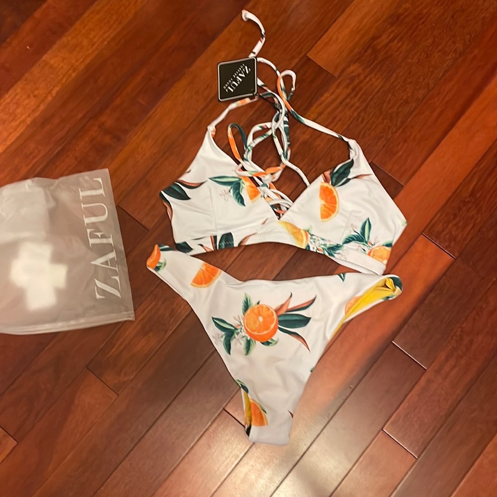Zaful Woman’s Spaghetti Strap Bikini set